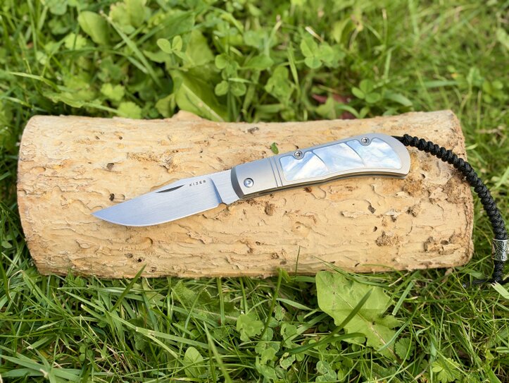 Schöne EDC & Outdoor Messer 